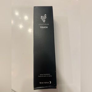 Younique touch spray foundation *taffata